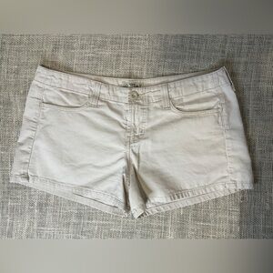 LEI Cream Cargo Shorts